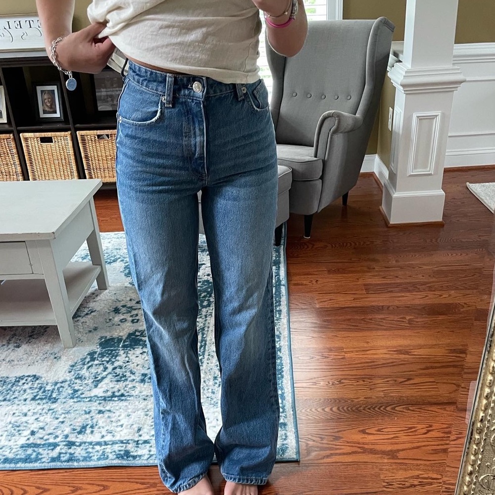 medium wash zara striaght leg jeans